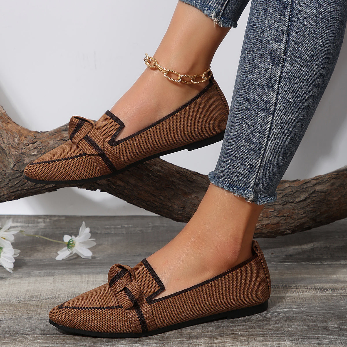 Amara Women's Flats – Elegant Pointed Design for All-Day Comfort