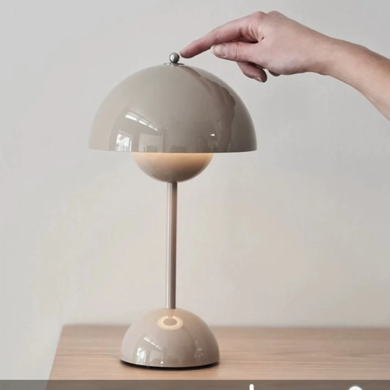 Kalen Modern Desk Lamp – Cordless Touch Control with Adjustable Brightness