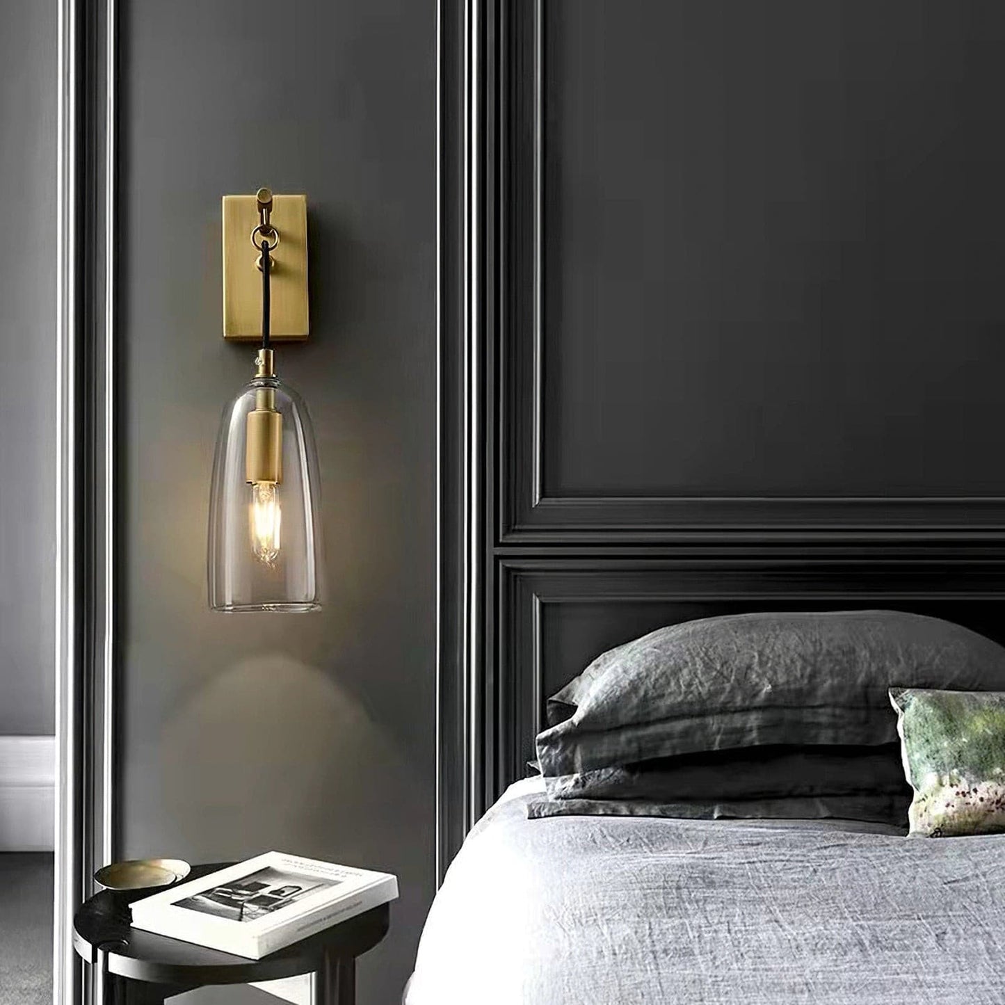 Dovaro Modern Brass Wall Sconce – Sleek Design for Elegant Indoor Lighting