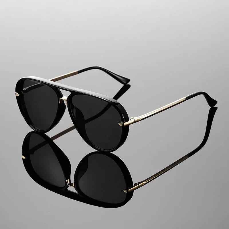 Vale Aviator Sunglasses – Retro Design with UV400 Protection for All-Day Comfort