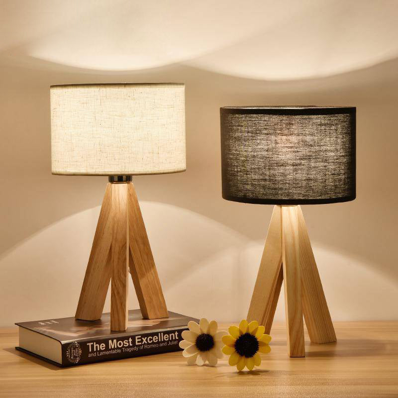 Alvessa Bedside Lamp – Elegant Fabric Shade with Wooden Base