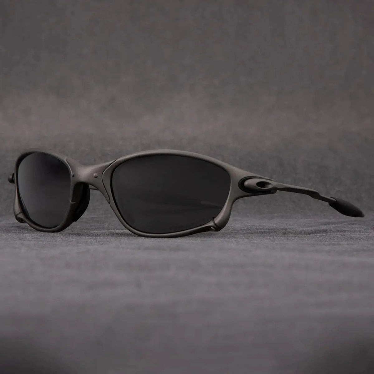 Endurance Men's Lightweight Sport Sunglasses – Polarized UV Protection for Outdoor Activities