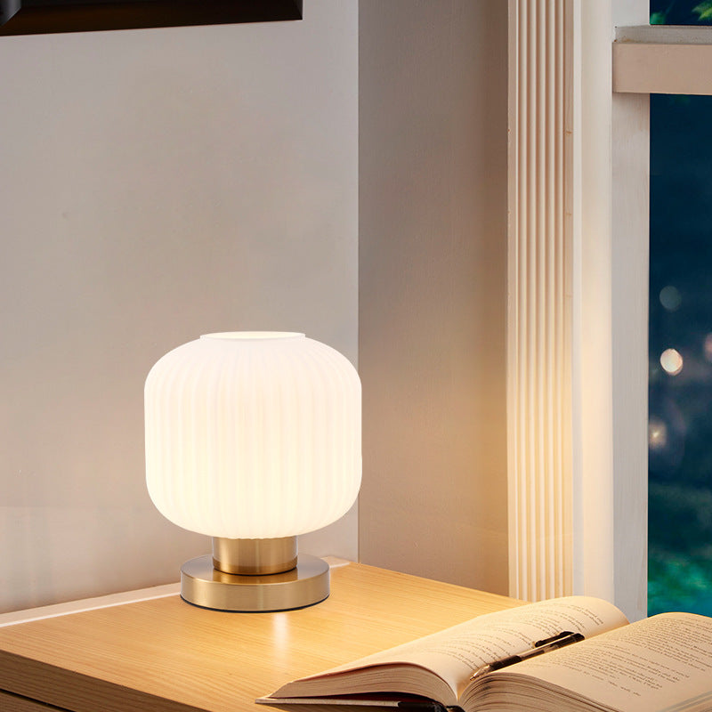 Cirel Cylindrical Table Lamp for Modern Spaces – Stylish Design for Bedroom and Living Room