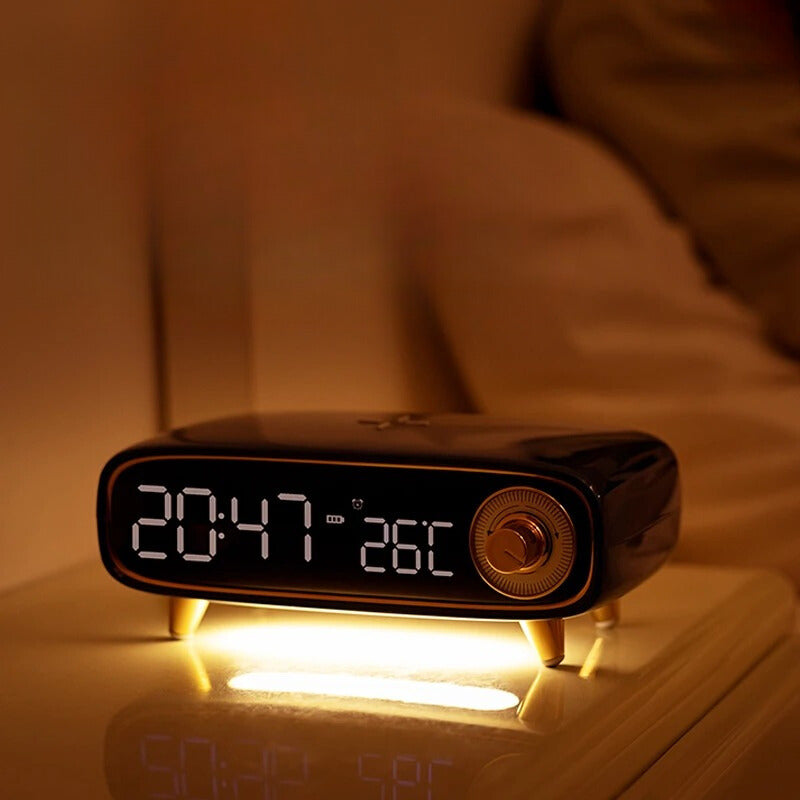 Quelis Retro Designer Alarm Clock – Stylish Induction Charger with LED Light