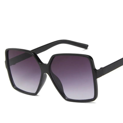 Evelyn Women's Oversized Sunglasses – Stylish Square Design for Casual Outings