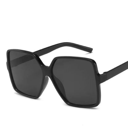 Evelyn Women's Oversized Sunglasses – Stylish Square Design for Casual Outings