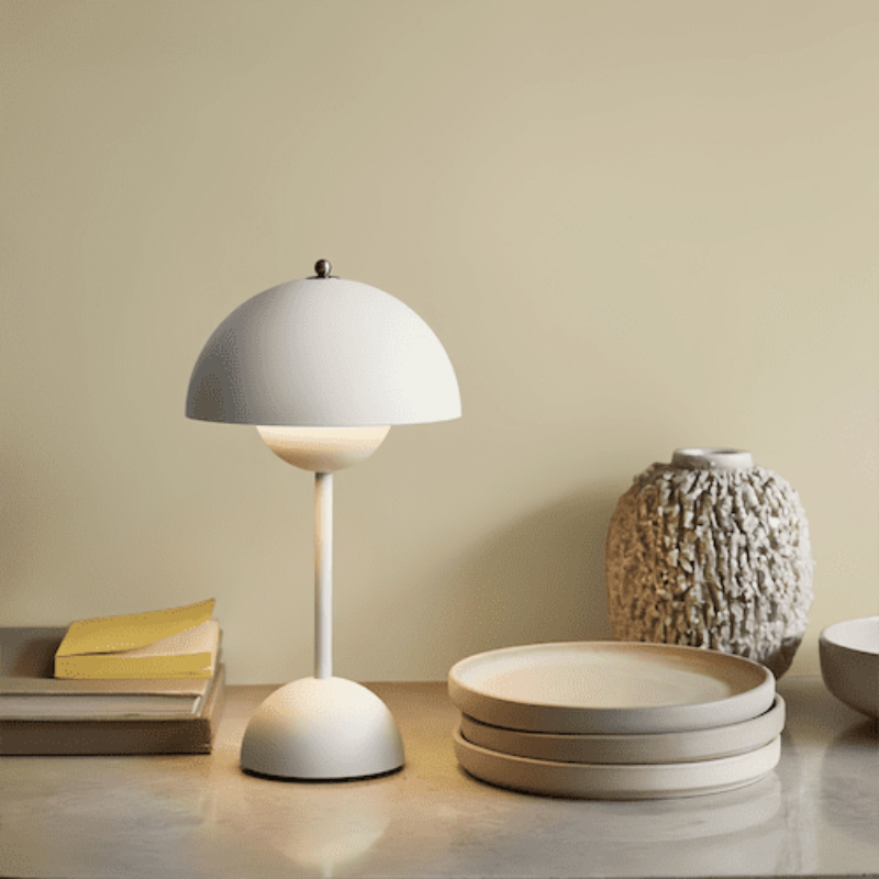 Kalen Modern Desk Lamp – Cordless Touch Control with Adjustable Brightness