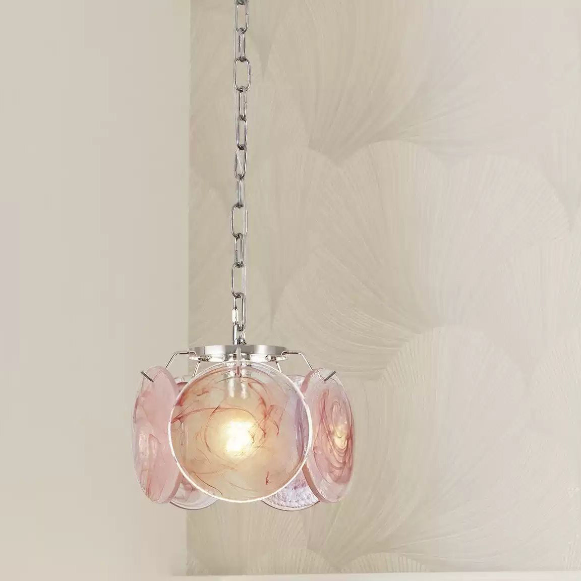 Brandor Elegant Glass Pendant Light – Handcrafted Design for Chic Lighting