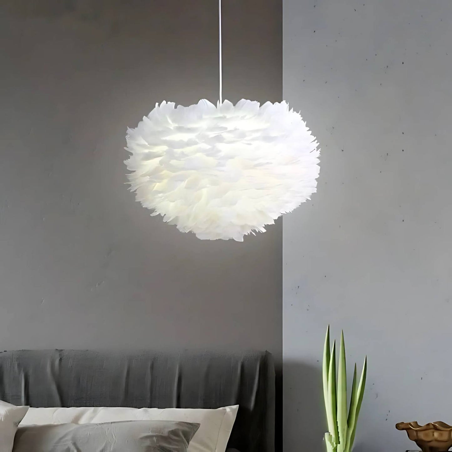 Misty Modern Chandeliers – Elegant Feather Design for Stylish Rooms