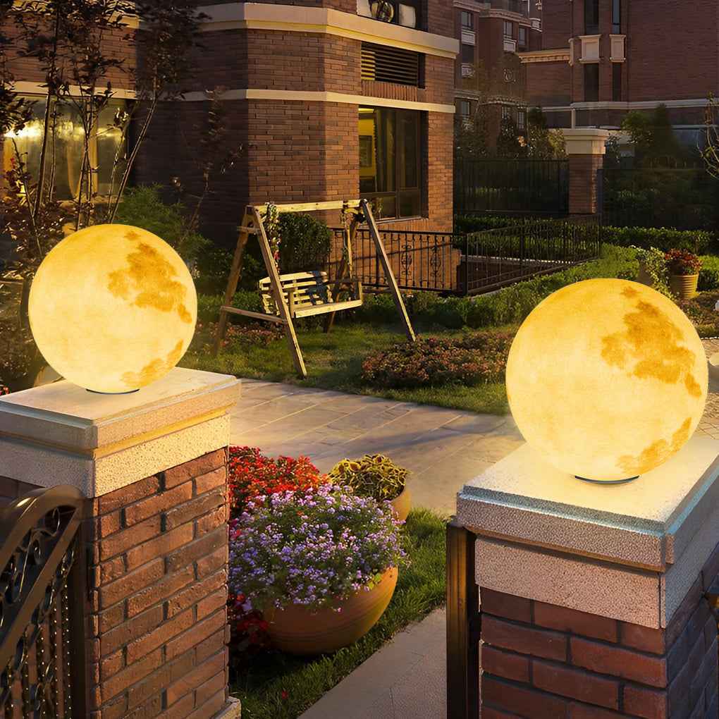 Misty Outdoor Solar Garden Lights – Moon-Inspired Design for Elegant Ambiance