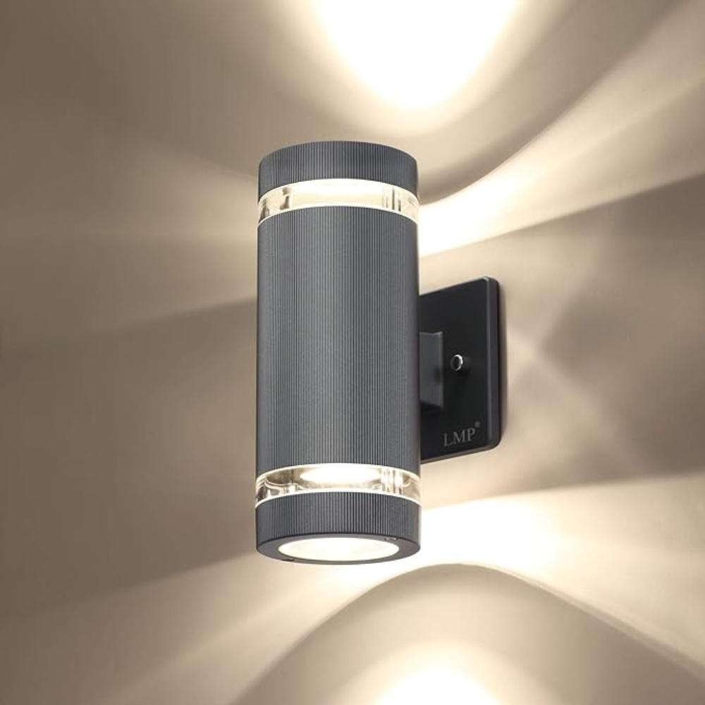 Amaro Modern Outdoor Wall Light – Waterproof Sconce for Stylish Illumination