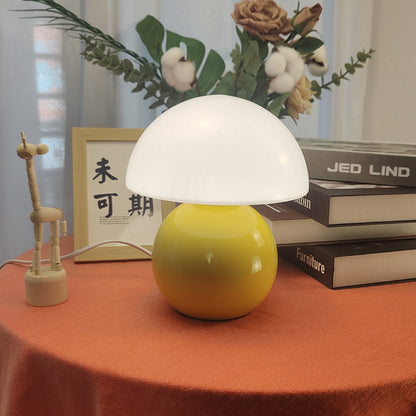 Praeva Contemporary Table Lamp – Stylish Ceramic Design for Living Room
