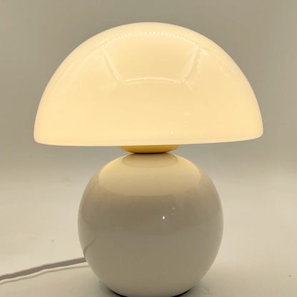 Praeva Contemporary Table Lamp – Stylish Ceramic Design for Living Room
