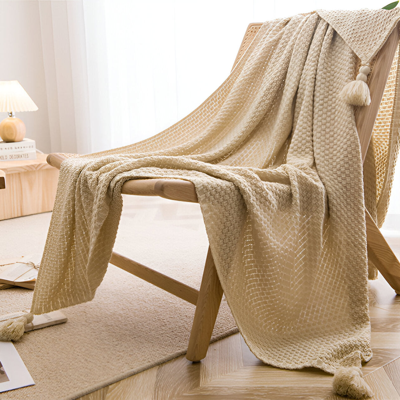 Selvo Waffle Knit Blanket – Stylish Tassel Design for Home Comfort