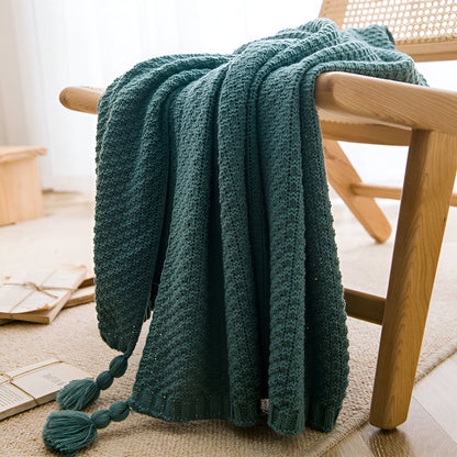 Selvo Waffle Knit Blanket – Stylish Tassel Design for Home Comfort