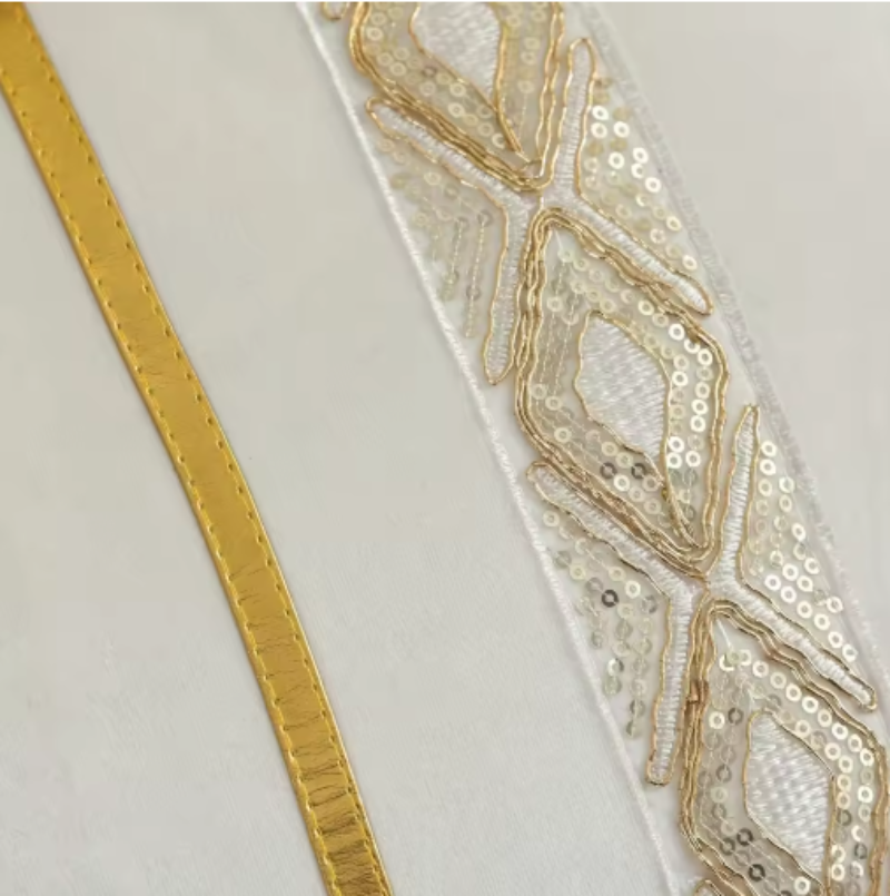 Ovaro Glamourous Home Decorative Pillowcase – Sparkling Design for Elegant Interiors