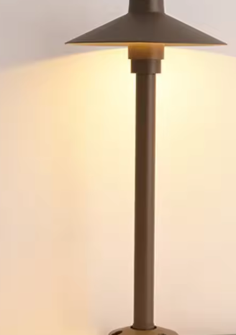 Verdeluxe Outdoor LED Spotlight – Energy-Efficient Lighting for Garden Illumination