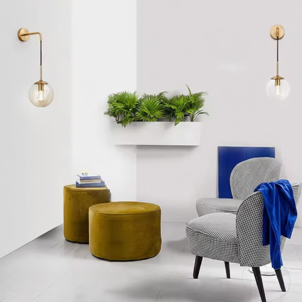 Dalen Modern Wall Light – Stylish Glass Ball Design for Elegant Spaces