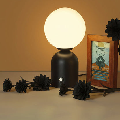 Myron Sleek Scandinavian Dimmable Bedside Table Lamp – Modern LED Design for Stylish Bedrooms
