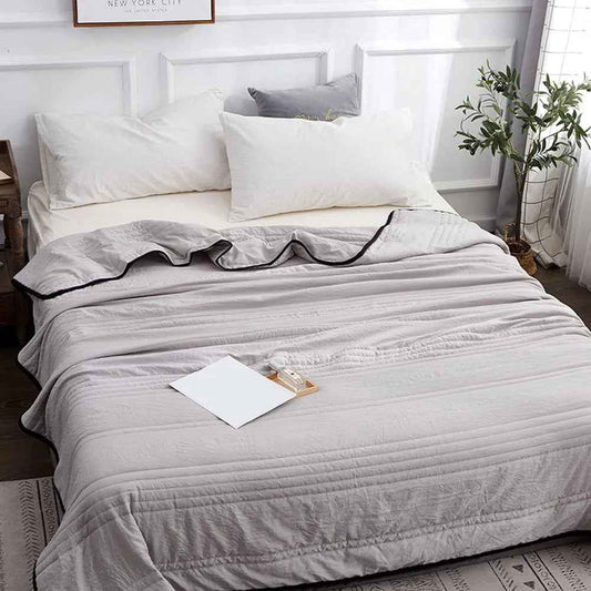 Sleepease Summer Cooling Blanket – Soft Breathable Comfort for Restful Sleep