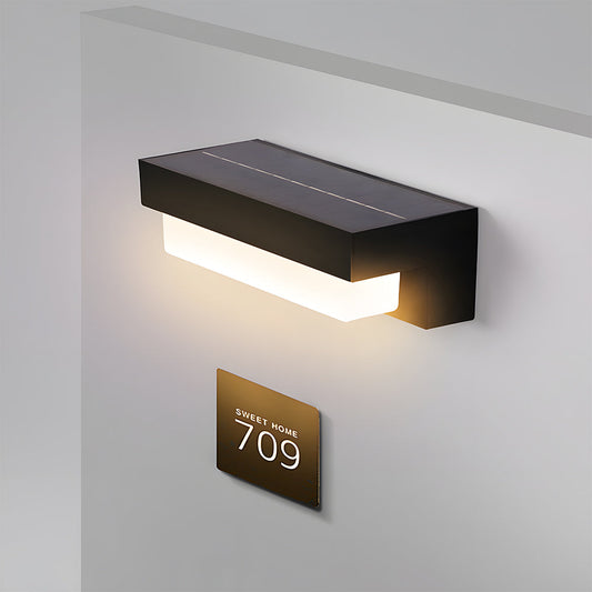 Sola Modern Black Outdoor Wall Light – Solar-Powered Eco-Friendly Illumination