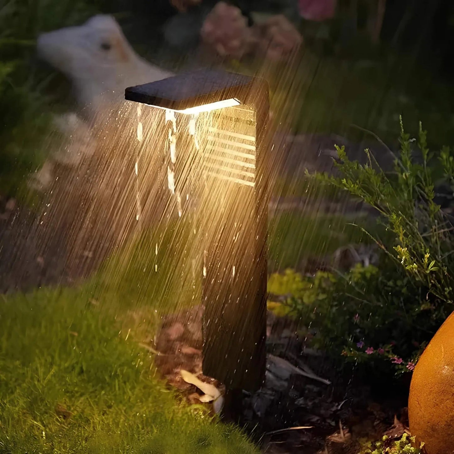 Glowhaven Outdoor Solar Garden Lamps – Energy Efficient Lighting Solution
