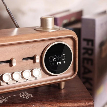 Vera Vintage Bluetooth Speaker Alarm Clock – Retro Design with Exceptional Sound Quality