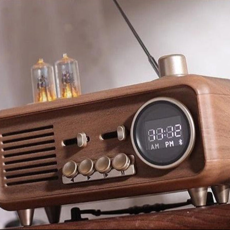 Vera Vintage Bluetooth Speaker Alarm Clock – Retro Design with Exceptional Sound Quality
