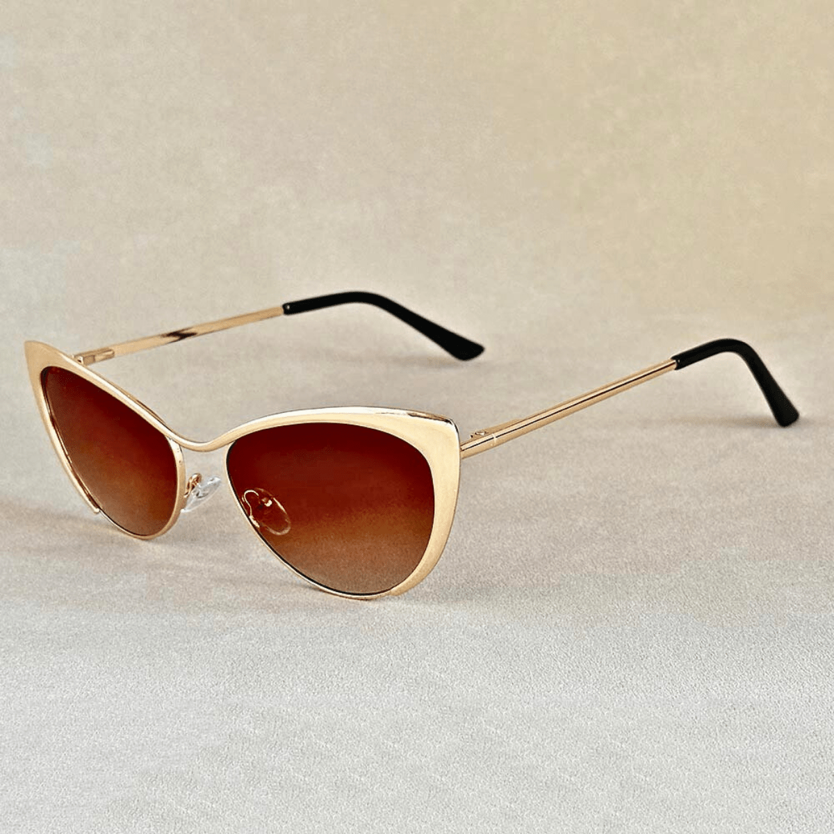 Cini Women's Cat-Eye Sunglasses – Chic UV400 Protection for Any Occasion