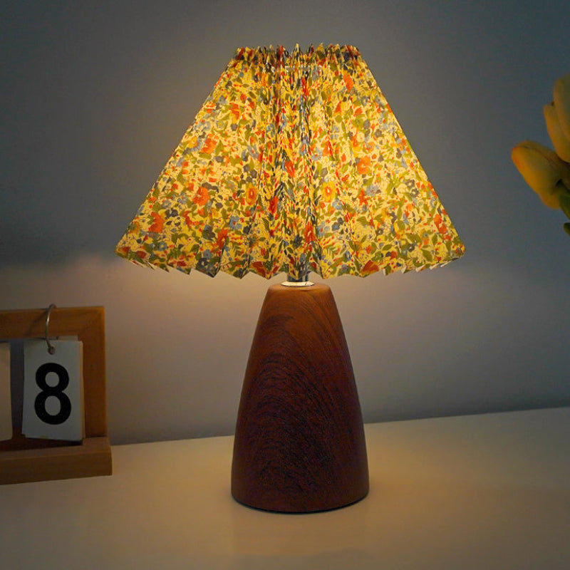 Belara Vintage Wood Table Lamp – Infinitely Dimmable for Cozy Spaces