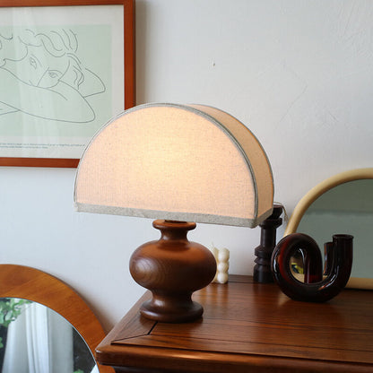 Ilara Vintage Bedroom Lamp – Elegant Solid Wood Design for Cozy Spaces